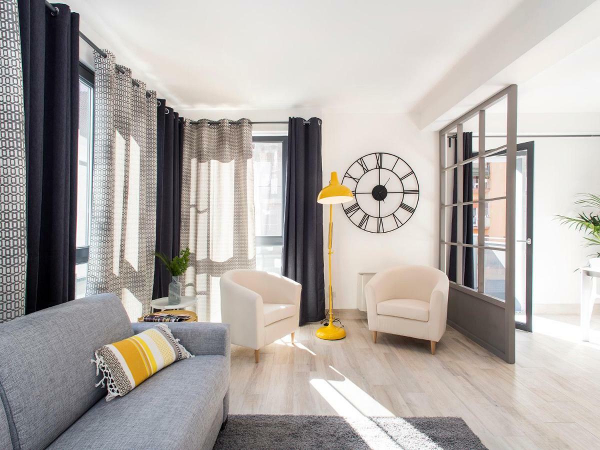 Skytower Apartment Rom
